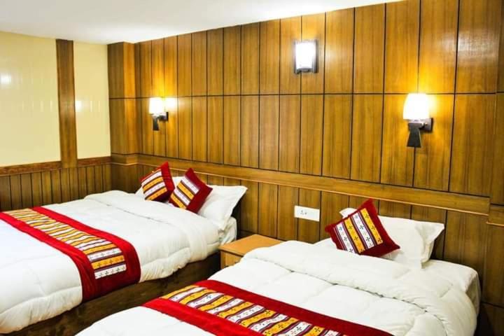 Hotel Grand Shambala Muktināth Zimmer foto